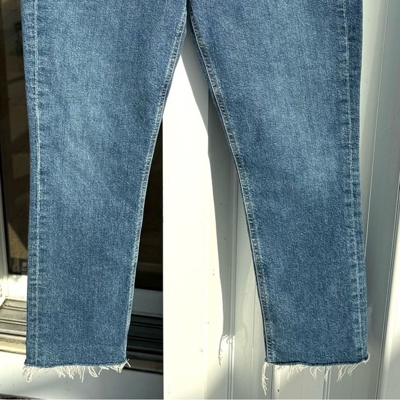 Agolde Riley High Rise Cropped Straight Leg Jeans - Picture 12 of 16